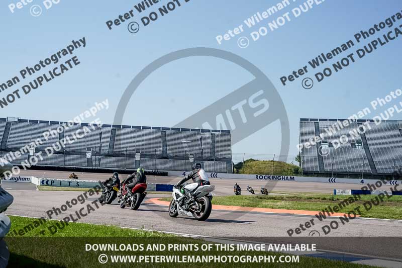 Rockingham no limits trackday;enduro digital images;event digital images;eventdigitalimages;no limits trackdays;peter wileman photography;racing digital images;rockingham raceway northamptonshire;rockingham trackday photographs;trackday digital images;trackday photos